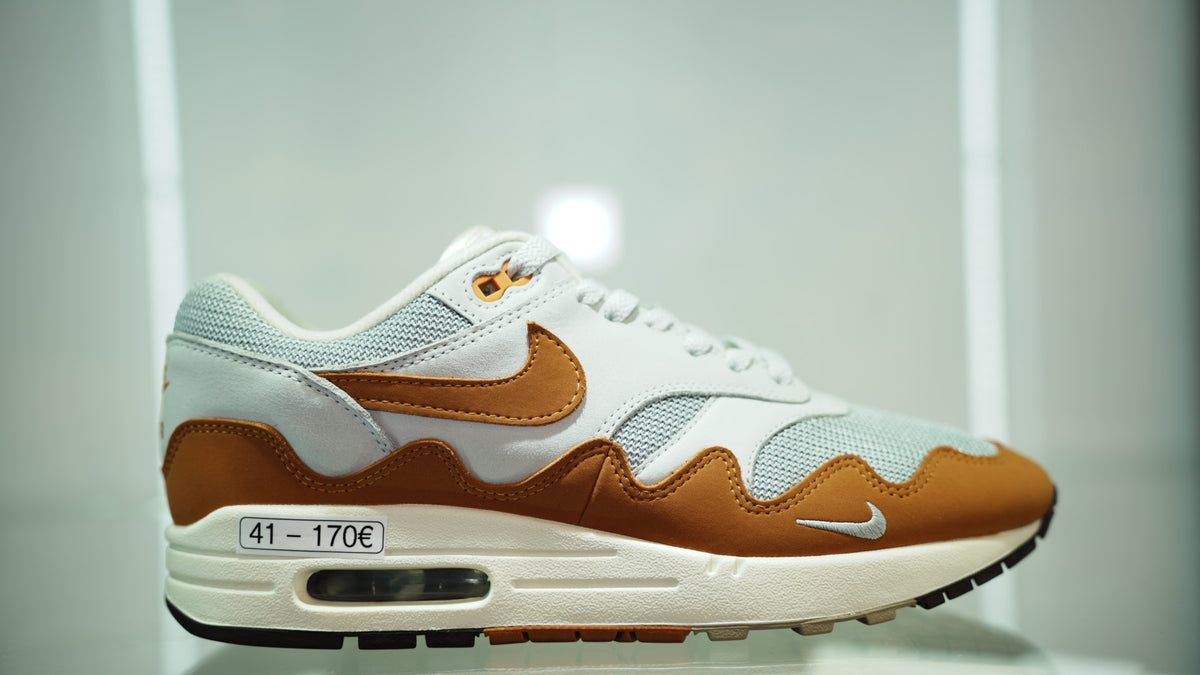 Nike Air Max 1 Patta Waves Monarch