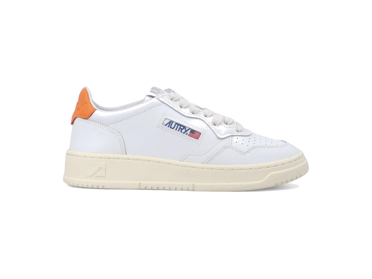 Autry Medalist Leather Low White Parsimmon Orange (Women's)