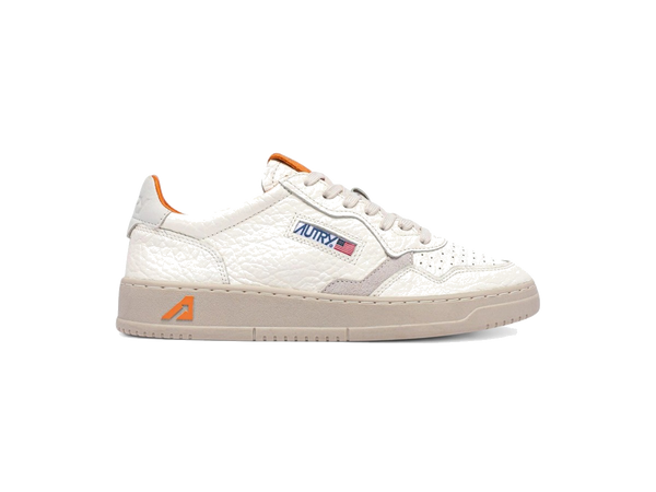 Autry Medalist Low Marshmallow Leather Fanta Orange