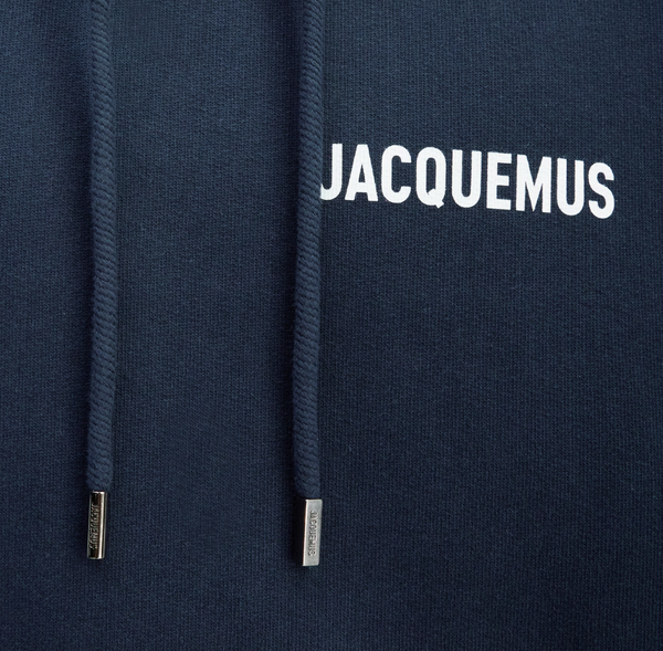 Le Hoodie Classique Jacquemus Marine – vue 2