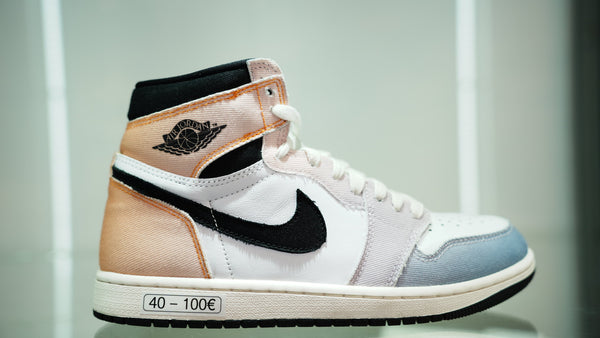 Jordan 1 Retro High OG Skyline.
