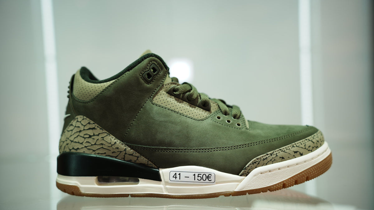 Jordan 3 Family Affair