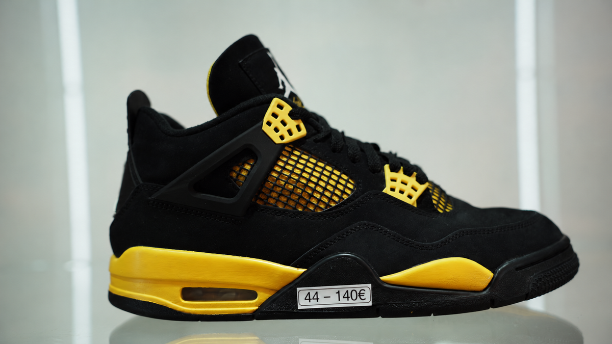 Jordan 4 Rétro Thunder (2023)