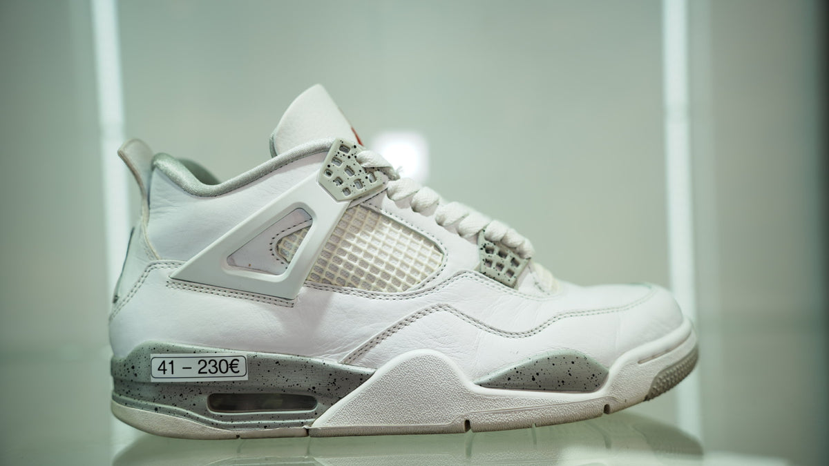 Jordan 4 Retro White Oreo (2021)