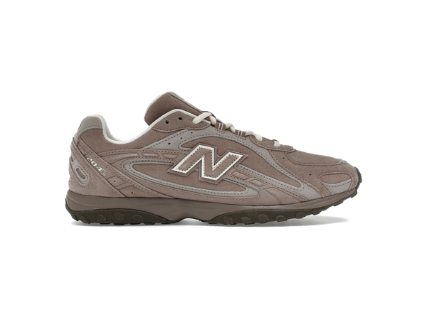 New Balance 204L Mushroom Arid Stone