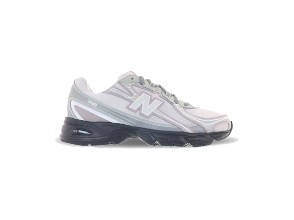 New Balance 740 Silver Metallic Rain Cloud