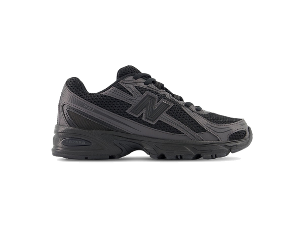 New Balance 740 Triple Black (GS)
