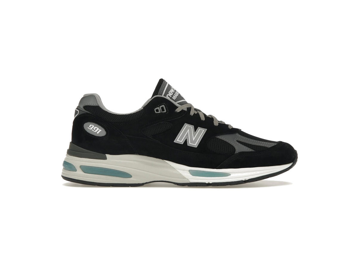 New Balance 991v2 MiUK Black Grey
