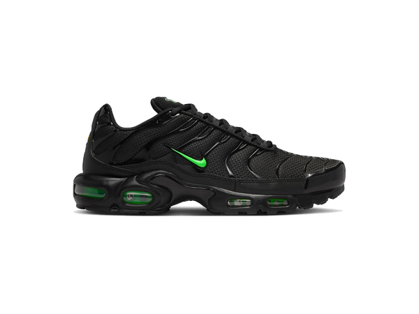 Nike Air Max Plus Black Green Strike