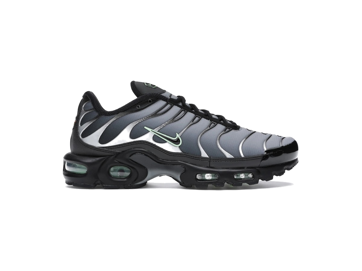 Nike Air Max Plus Black Particle Grey Vapour Green