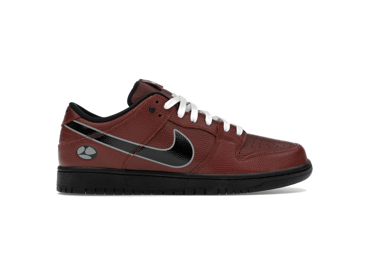 Nike SB Dunk Low Limosine Skateboards