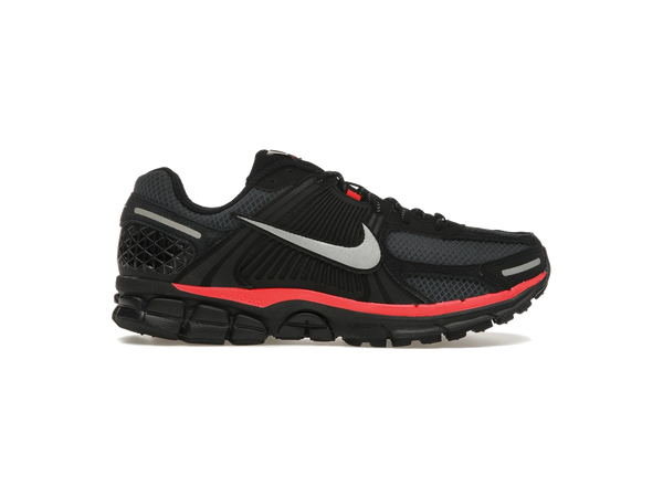 Nike Zoom Vomero 5 Black Metallic University Red