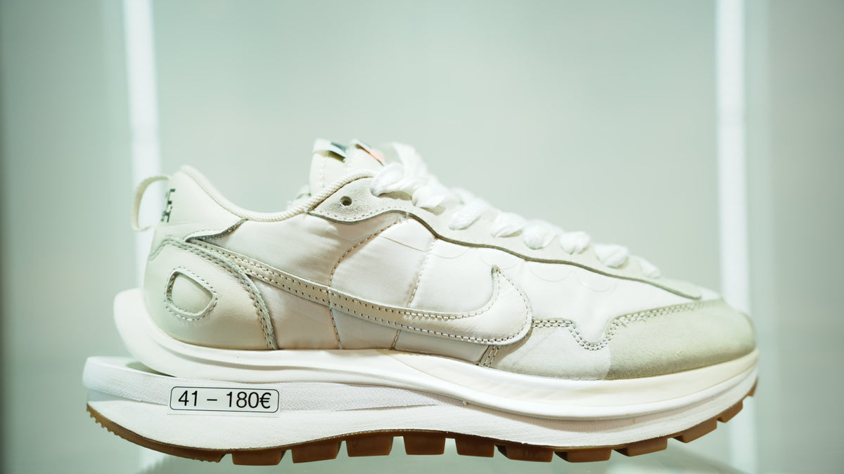 Nike Vaporwaffle sacai Sail Gum