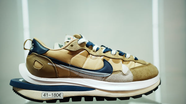 Nike Vaporwaffle sacai Sesame Blue Void