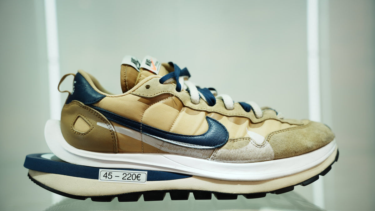 Nike Vaporwaffle sacai Sesame Blue Void