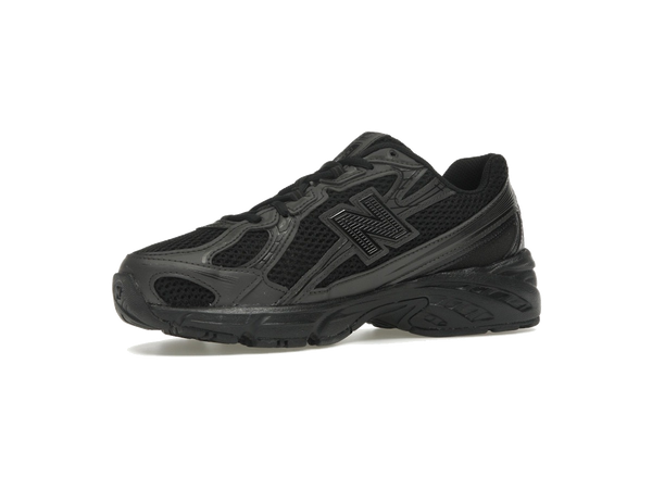 New Balance 740 Triple Black