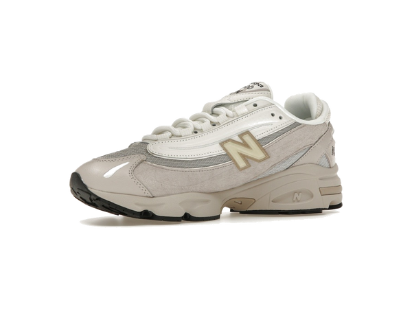 New Balance 1000 Grey Cream