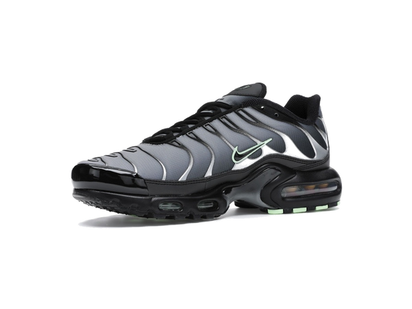 Nike Air Max Plus Black Particle Grey Vapour Green