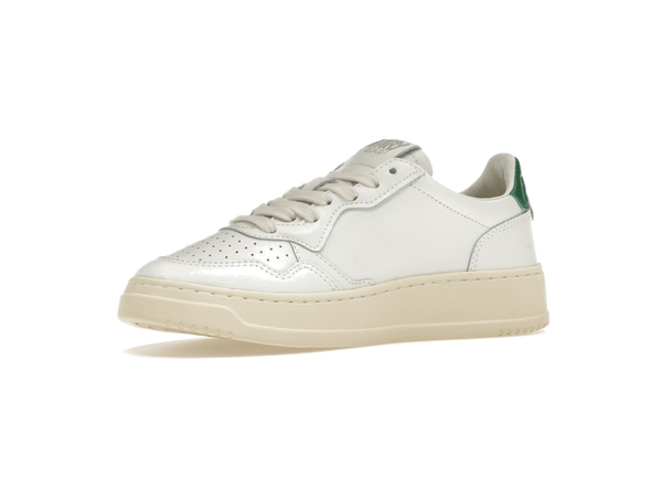 Autry Medalist Leather Low White Green (Women's)