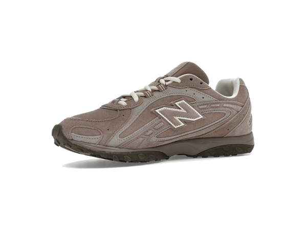 New Balance 204L Mushroom Arid Stone