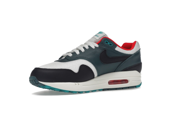 Nike Air Max 1 LeBron James Liverpool F.C.