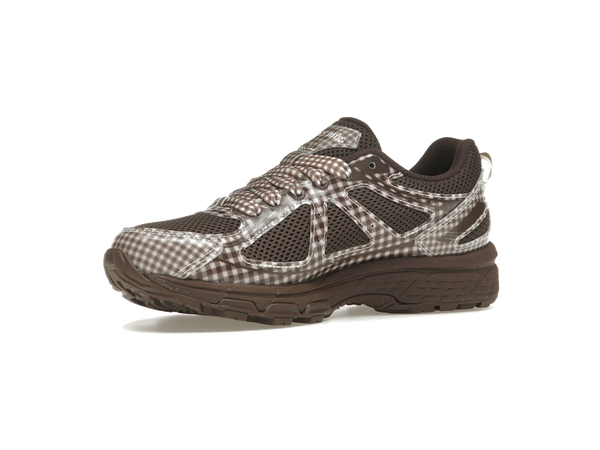 ASICS Gel-Venture 6 Story mfg. Reddish Brown Gingham