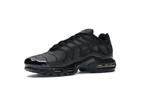 Nike Air Max Plus Triple Black Leather