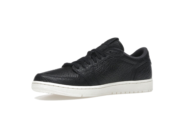 Jordan 1 Retro Low Swooshless Black (2025)