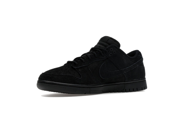 Nike Dunk Low SE Triple Black