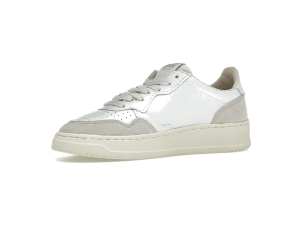 Autry Medalist Leather Low White Beige Suede (Women's)